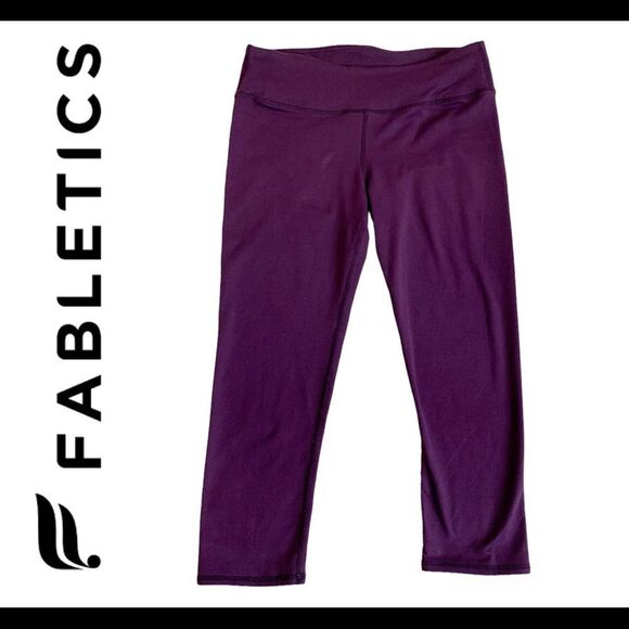 FABLETICS purple Capri leggings Sz S🇨🇦 - Picture 6 of 6